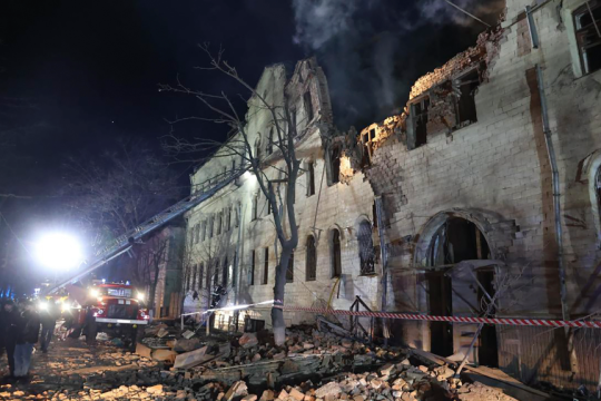 Συντρίμμια στο Χάρκοβο μετά από ρωσική πυραυλική επίθεση