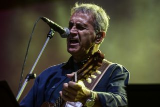 Γιώργος Νταλάρας