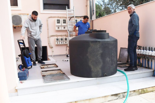 Νερό με πετρέλαιο στη Ζάκυνθο