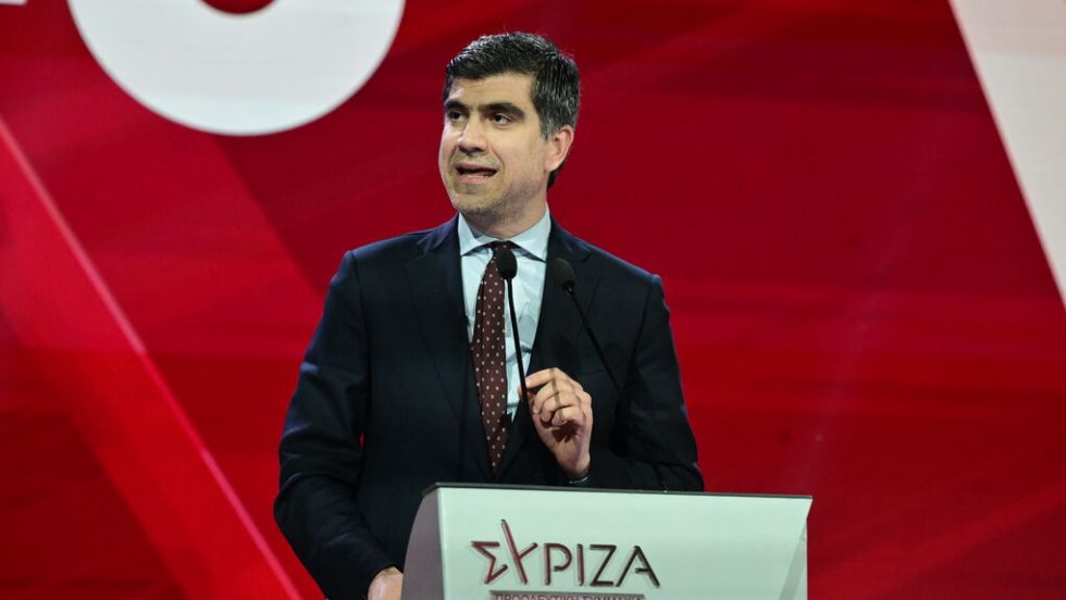 Θανάσης Γλαβίνας