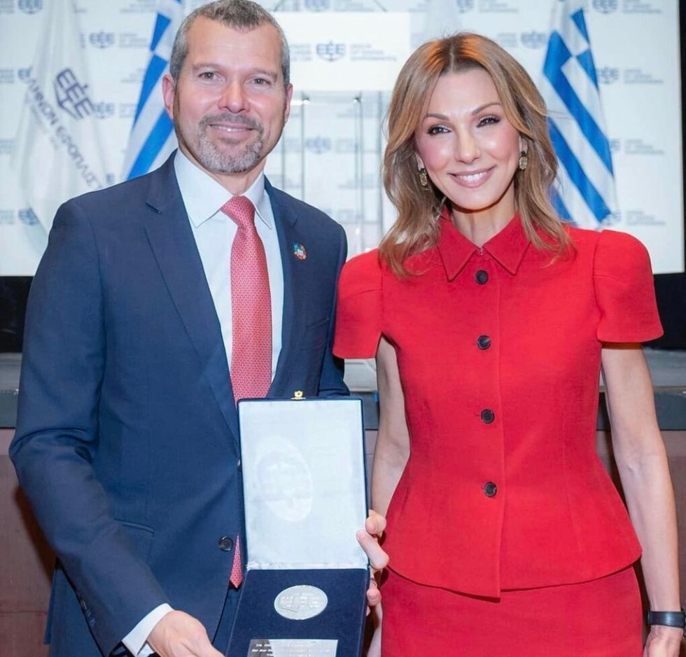 «Η διεθνής φωνή δίνει διεθνείς λύσεις» τόνισε η πρόεδρος της ΕΕΕ, Μελίνα Τραυλού, απευθυνόμενη στον γ.γ. του Διεθνούς Ναυτιλιακού Οργανισμού
