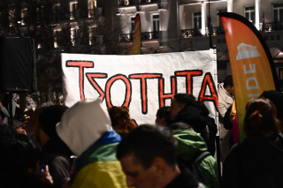 Συγκέντρωση έξω από την Βουλή κατά τη ψήφιση του νομοσχεδίου για την ισότητα στον γάμο