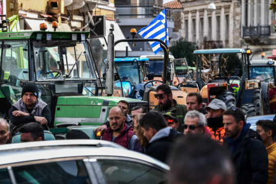 Αγρότες με τρακτέρ στην Ηλεία