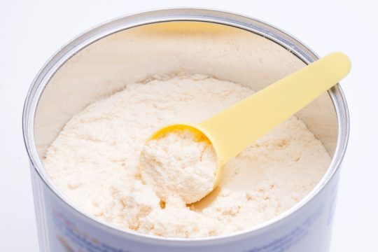 βρεφικό γάλα σε σκόνη