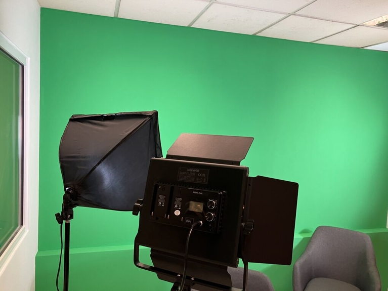 efsyn-studio