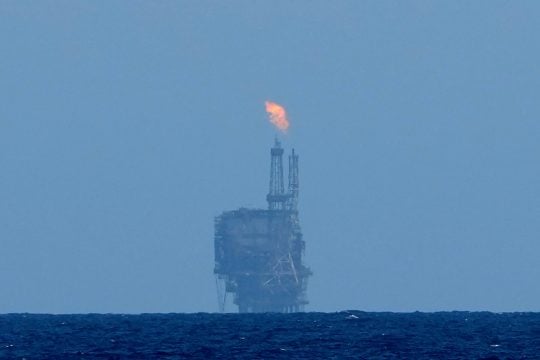 πλατφόρμα πετρελαίου ανοιχτά της Λιβύης