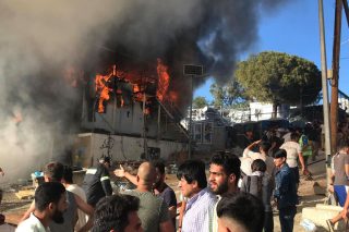 Ο καταυλισμός της Μόριας φλέγεται τον Σεπτέμβριο του 2019
