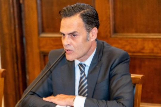 Δεβλιώτης