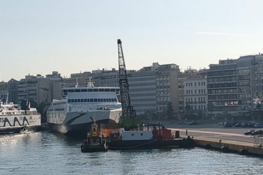 peiraias-limani