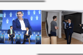 Αριστερά, ο Αλέξης Τσίπρας στη χθεσινή συνέντευξη στο Φόρουμ των Δελφών | Δεξιά, στιγμιότυπο από τη συνέντευξη του Στέφανου Κασσελάκη στον Νίκο Ευαγγελάτο