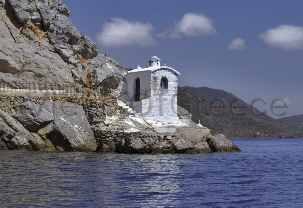 Η Κρασοπαναγιά των Μεθάνων