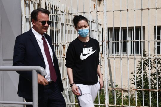 Κολωνός 12χρονη