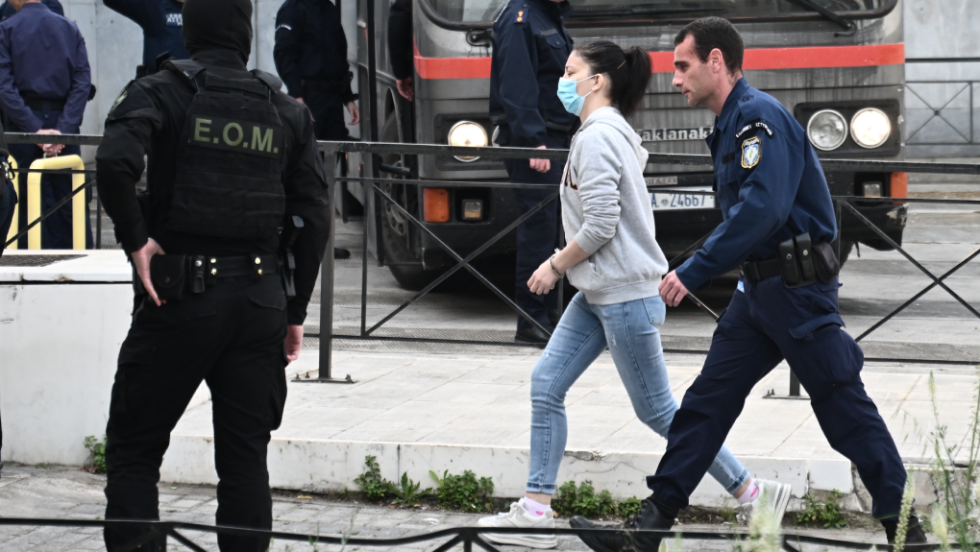 H 38χρονη μητέρα του θύματος παιδοβιαστών