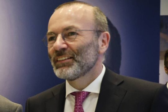 Μάνφρεντ Βέμπερ