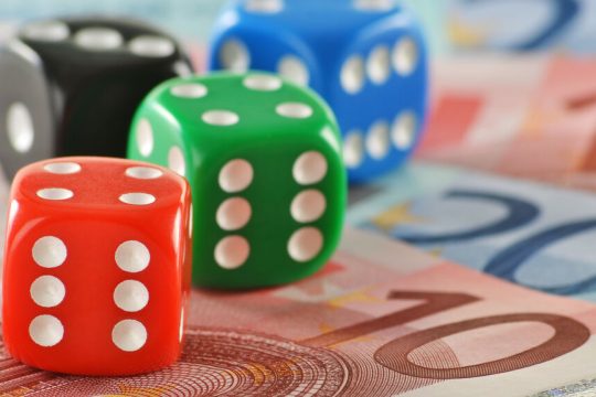 Η Generation Z χαρακτηρίζεται από υψηλότερα επίπεδα χρέους και «παραβατικότητας»