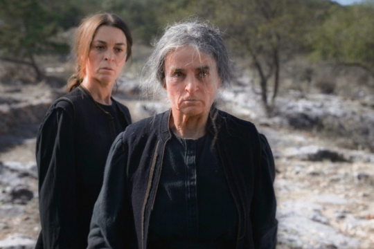 «Φόνισσα» - Καρυοφυλλιά Καραμπέτη