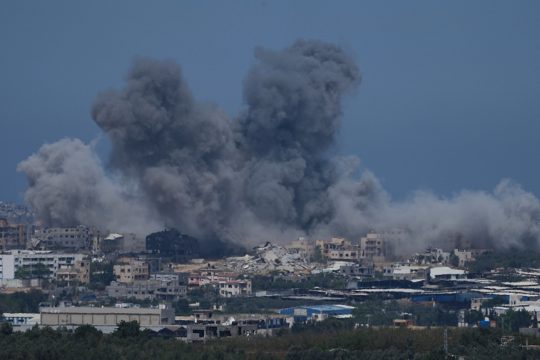βομβαρδισμοί στη Λωρίδα της Γάζας