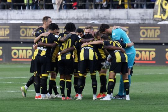 aris-podosfairistes