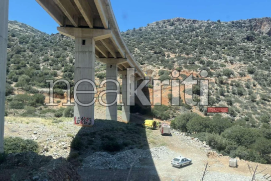 Νεκρή τουρίστρια - Έπεσε από γέφυρα στα Μάλια για μια σέλφι