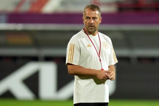Μπαρτσελόνα: Μετά την κατάκτηση του πρωταθλήματος, ο Φλικ ανακοίνωσε την ανανέωση του συμβολαίου του