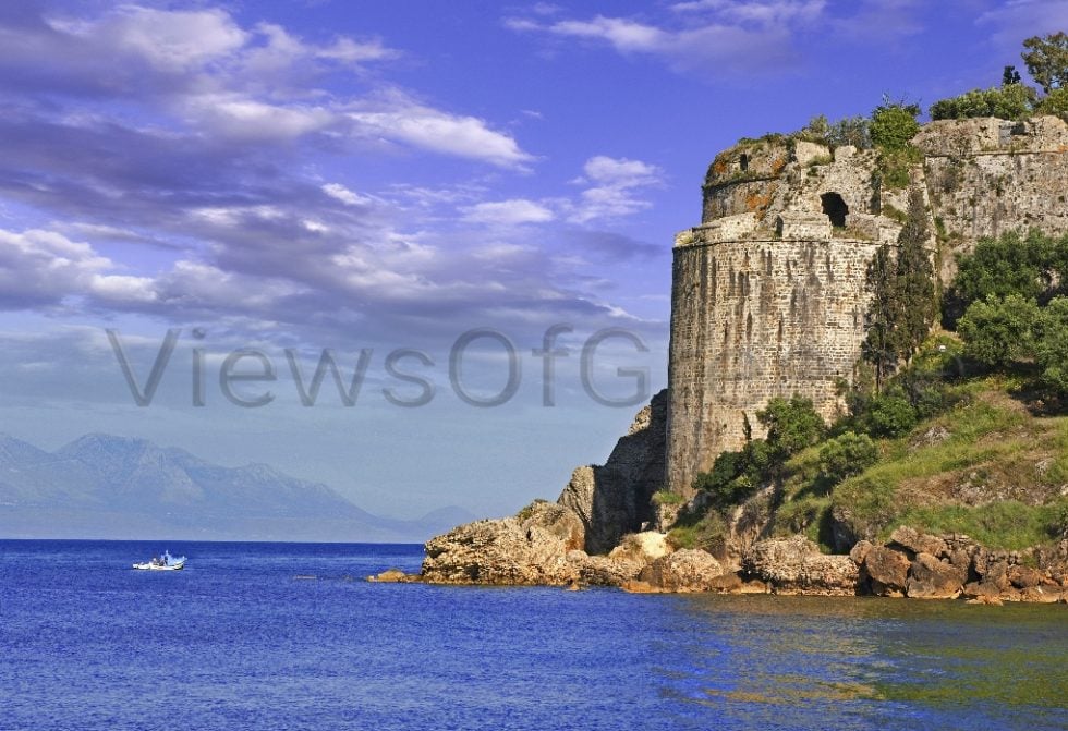 Κορώνη, ο κυκλικός στιβαρός ανατολικός προμαχώνας του κάστρου