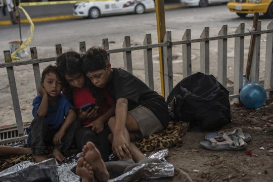 Ανοδικές οι παγκόσμιες τάσεις για τον αναγκαστικό εκτοπισμό τη χρονιά που πέρασε.