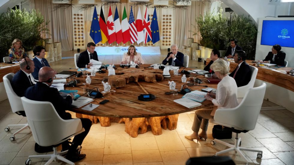 G7