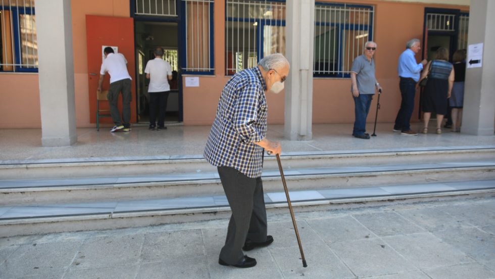 ευρωεκλογές ηλικιωμένος