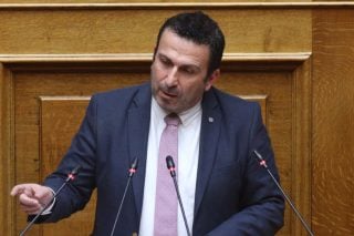 Στέφανος Παραστρατίδης
