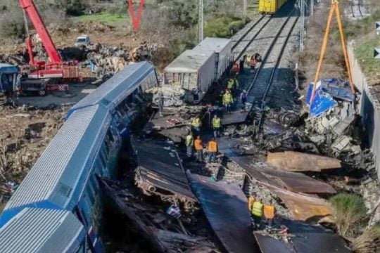 Οι εργαζόμενοι με τα κίτρινα γιλέκα