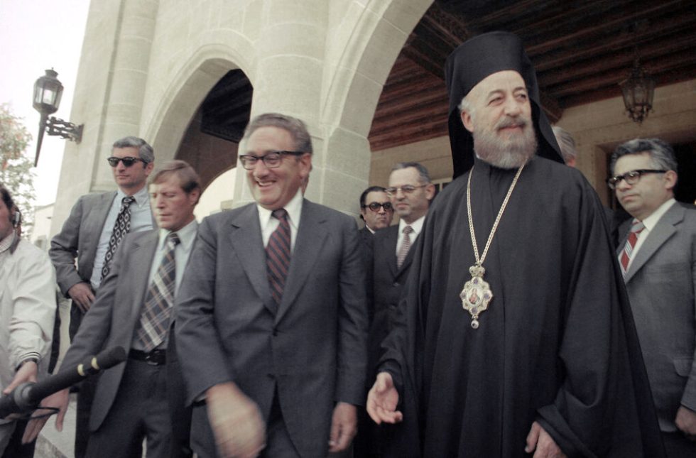 kissinger - makario