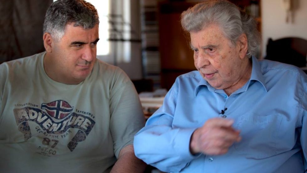 Ο Μανώλης Παπαδάκης με τον Μίκη Θεοδωράκη