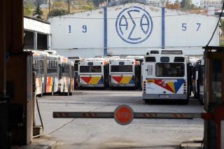 Ακινητοποιημένα στο αμαξοστάσιο παραμένουν σήμερα τα λεωφορεία του ΟΑΣΘ