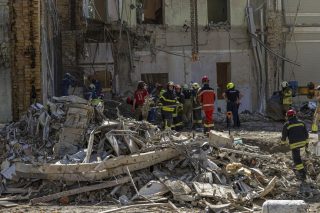 Καταστροφές από ρωσικούς βομβαρδισμούς στο Κίεβο
