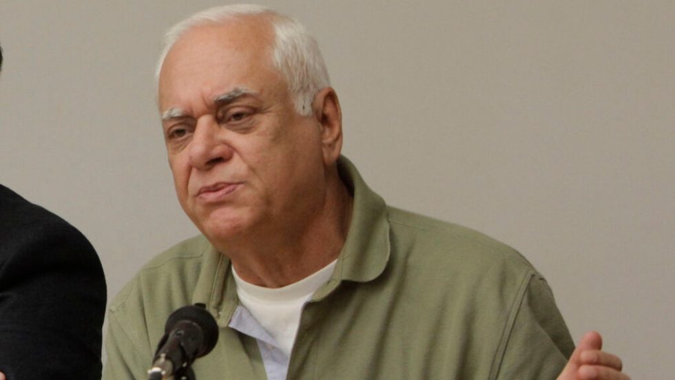 Θανάσης Καρτερός