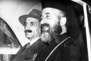 Ο Αρχιεπίσκοπος Μακάριος με τον Γρίβα στη Ρόδο τον Οκτώβριο 1959