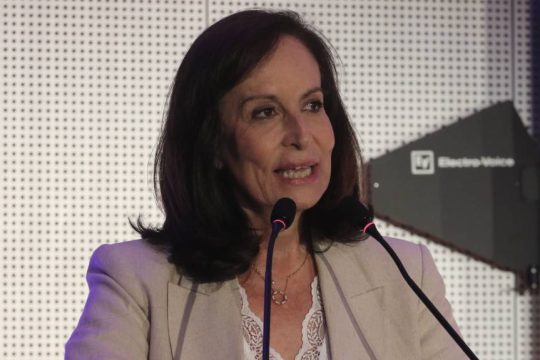 Αιχμές Διαμαντοπούλου για τη διεύρυνση του ΠΑΣΟΚ: «Αν τα όρια αγνοηθούν, μπορεί να φέρουν τα αντίθετα αποτελέσματα»