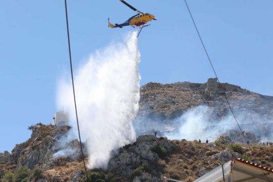 Επιχείρηση κατάσβεσης στον Προφήτη Ηλία