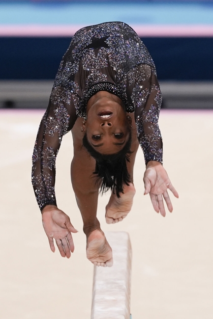 simon biles
