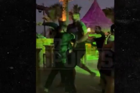 Κλαμπ - επεισόδια