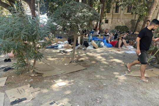 Πρόσφυγες σε κεντρικά σημεία της Ρόδου