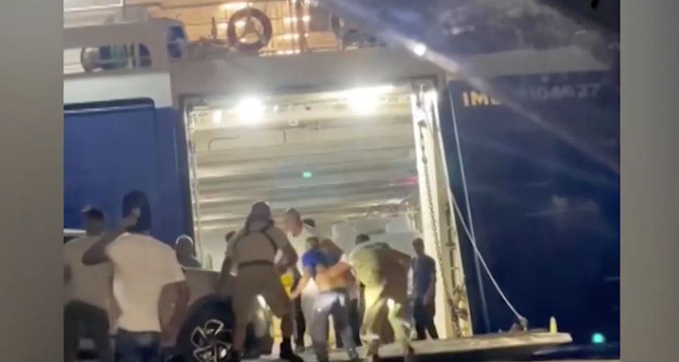 Περιστατικό με το πλοίο ΣΑΟΝΗΣΟΣ στην Ανδρο