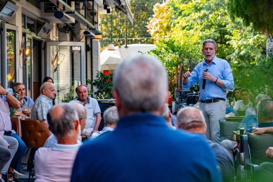 Ο Παύλος Γερουλάνος αναλύει το σχέδιο «Αναγέννηση»