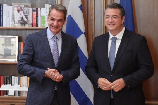 ο Κυριάκος Μητσοτάκης και ο Απόστολος Τζιτζικώστας