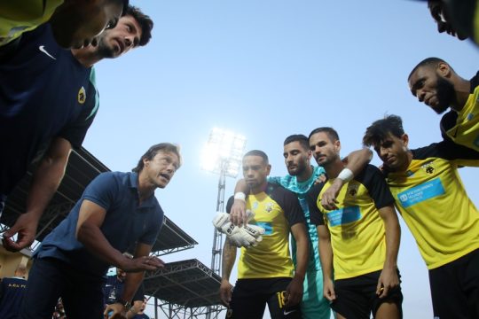 aek-paiktes-almeida