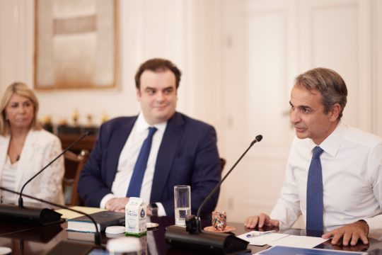 Μητσοτάκης Πιερρακάκης