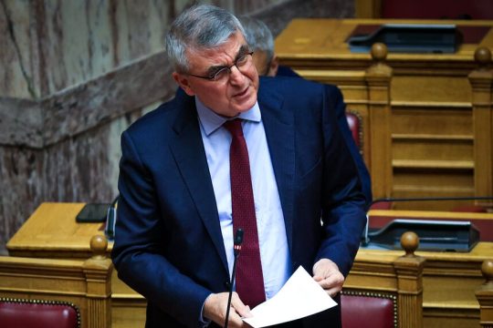 Ο υφυπουργός Κοινωνικής Ασφάλισης Π. Τσακλόγλου