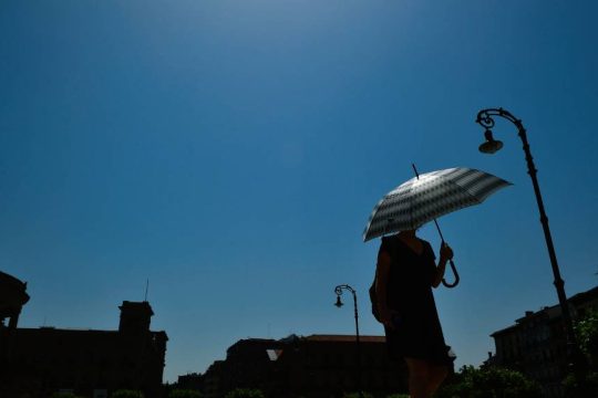 Καιρός: Ερχονται 33αρια από Τρίτη - Πού θα «χτυπήσει» η ζέστη, αναλυτικά η πρόγνωση Καλλιάνου [πίνακας]