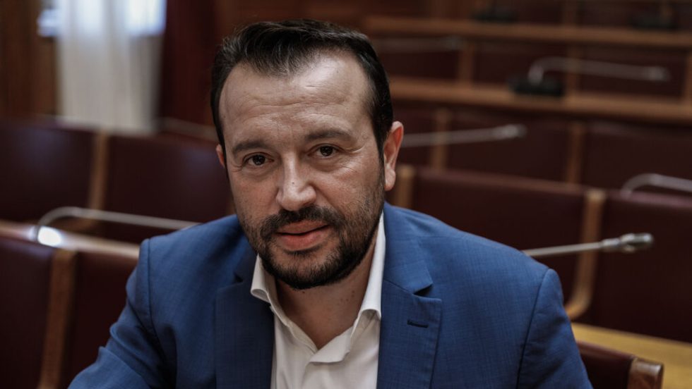 nikos papas