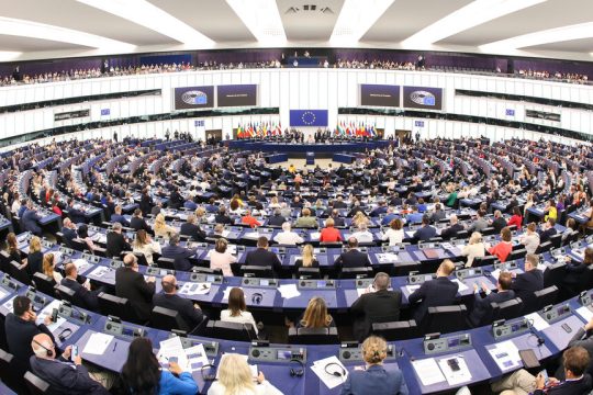 Ευρωκοινοβούλιο: ψήφισμα για βιώσιμο τουρισμό